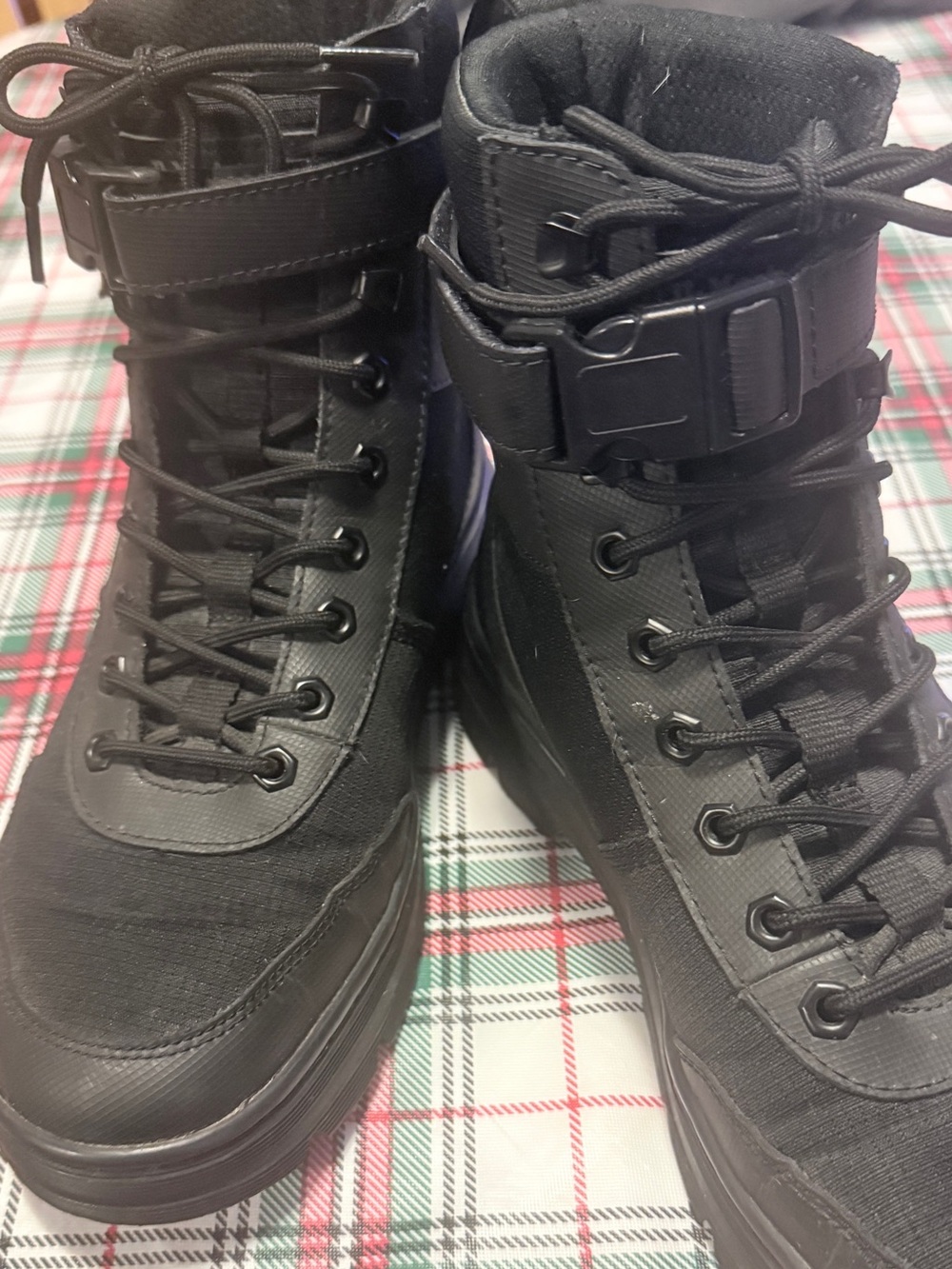 Dr. Martens Black Lace-Up Combat Boots with Ankle Strap Men’s Size 9